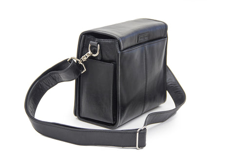 Colorado Cross Body with Hokusai Tiger in the Rain